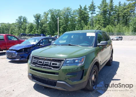 2016 Ford Police Interceptor z USA, uszkodzony, nr VIN 1FM5K8AT5GGC07746